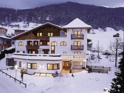 Imagen de los exteriores del Hotel Ferienhotel Bergland. Foto 6