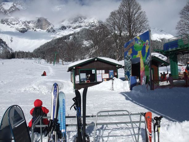 Imagen del bar/restaurante del Hotel Ferienhotel Knollhof. Foto 6