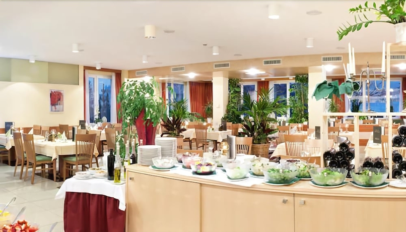 Imagen del bar/restaurante del Hotel Ferienhotel Moarhof. Foto 6