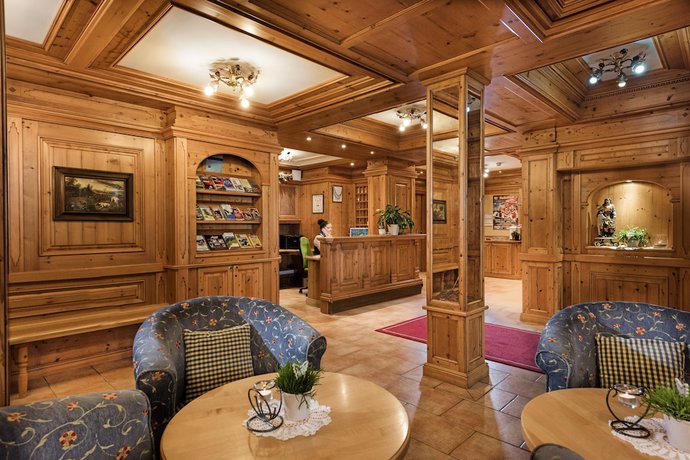 Imagen de los interiores del Hotel Ferienhotel Platzlhof. Foto 17