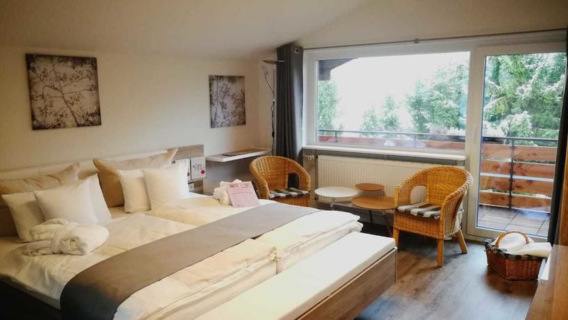 Imagen de la habitación del Hotel Ferienhotel Schwarzw&auml;lder Hof. Foto 8