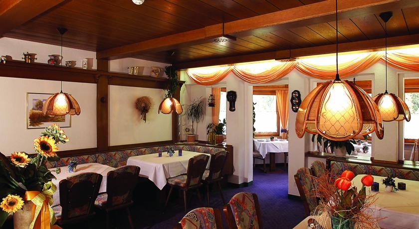 Imagen del bar/restaurante del Hotel Ferienresidenz Soliva. Foto 2