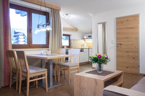 Imagen de la habitación del Hotel Ferienwohnungen Alpenherz. Foto 3