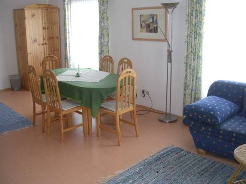 Imagen de la habitación del Hotel Ferienwohnungen Garni D&ouml;rflerwirt. Foto 2