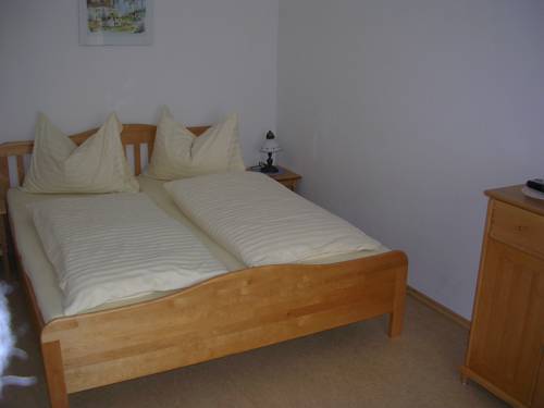 Imagen de la habitación del Hotel Ferienwohnungen Garni D&ouml;rflerwirt. Foto 14