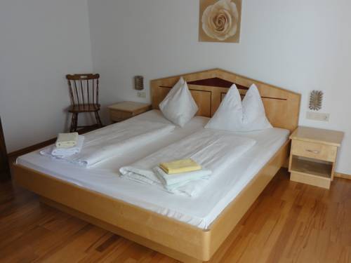 Imagen de la habitación del Hotel Ferienwohnungen Kristan. Foto 13