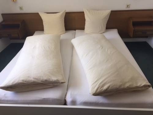 Imagen de la habitación del Hotel Ferienwohnungen St. Hubertus. Foto 4