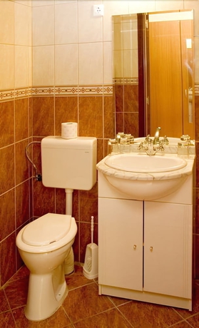 Imagen de la habitación del Hotel Ferihegy. Foto 13