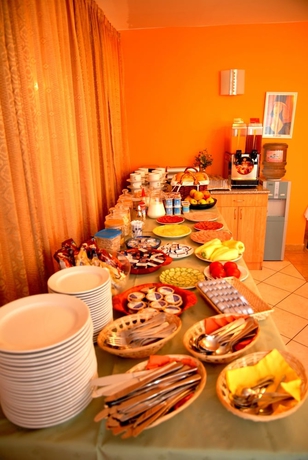 Imagen del bar/restaurante del Hotel Ferihegy. Foto 3