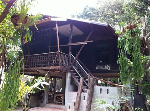 Imagen de los interiores del Hotel Fern Paradise. Foto 17