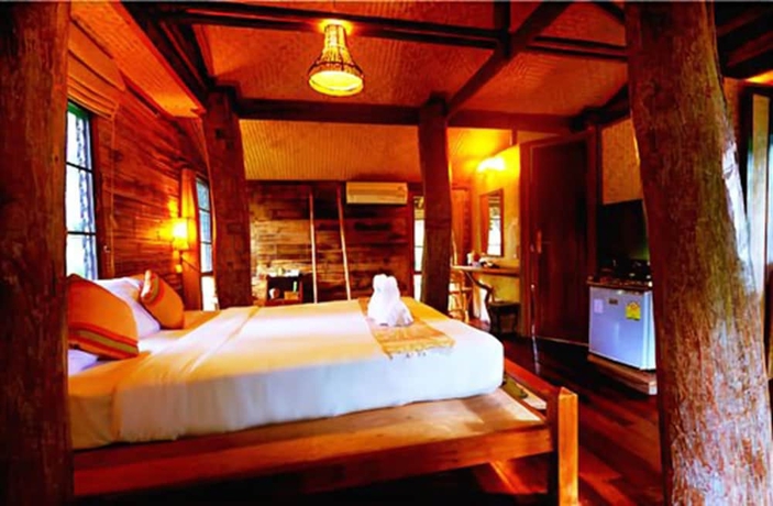 Imagen de la habitación del Hotel Fern Paradise. Foto 11