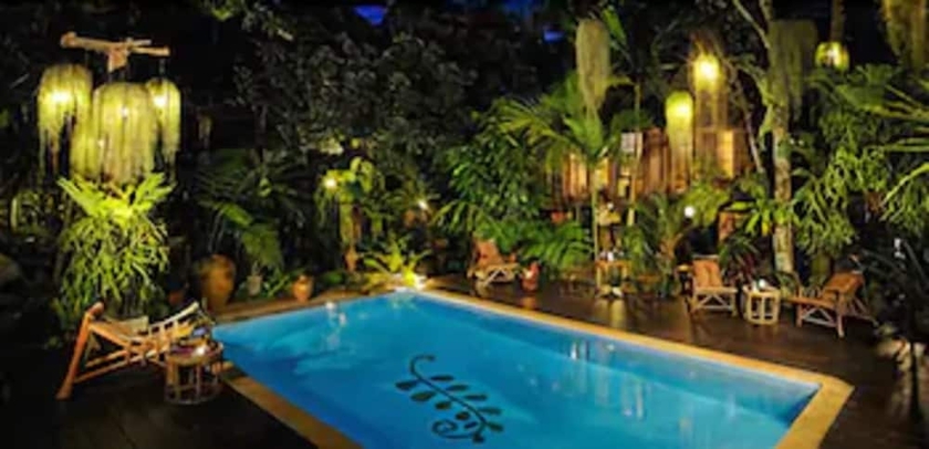 Imagen de la piscina del Hotel Fern Paradise. Foto 18