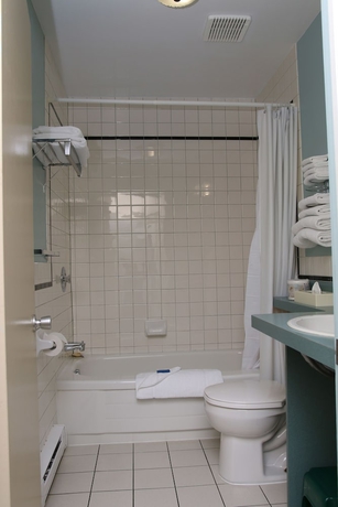 Imagen de la habitación del Hotel Fern Resort. Foto 15