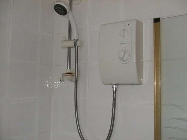 Imagen de la habitación del Hotel Fern Villa. Foto 14