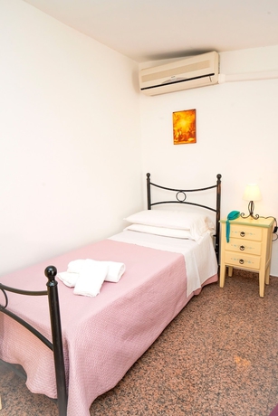 Imagen de la habitación del Hotel Fernanda, Letojanni. Foto 3