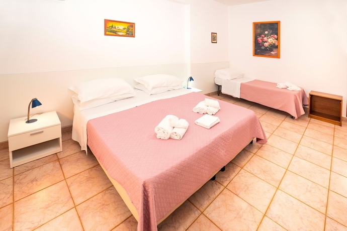 Imagen de la habitación del Hotel Fernanda, Letojanni. Foto 6