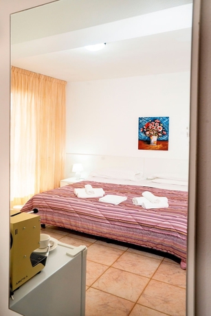 Imagen de la habitación del Hotel Fernanda, Letojanni. Foto 14