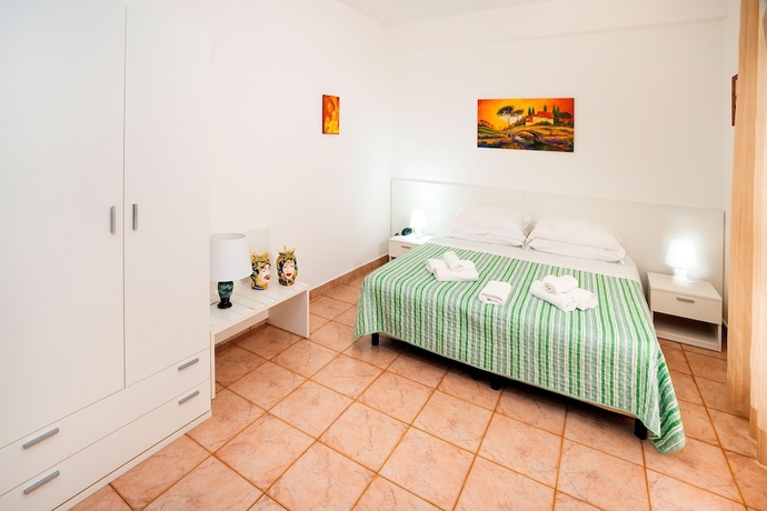Imagen de la habitación del Hotel Fernanda, Letojanni. Foto 17