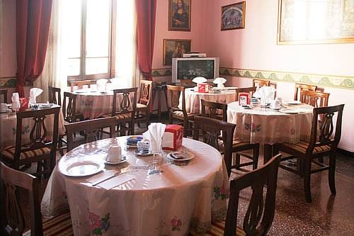 Imagen general del Hotel Fernanda, Rapallo. Foto 12