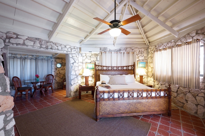 Imagen de la habitación del Hotel Fernandez Bay Village. Foto 6