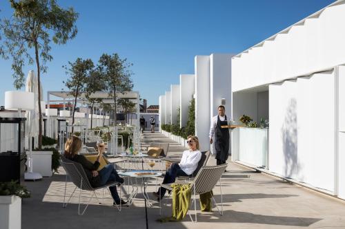 Imagen de los interiores del Hotel Fernando III. Foto 6