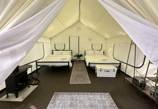 Imagen general del Hotel Ferncrest Campground. Foto 6
