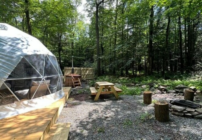 Imagen general del Hotel Ferncrest Campground. Foto 12
