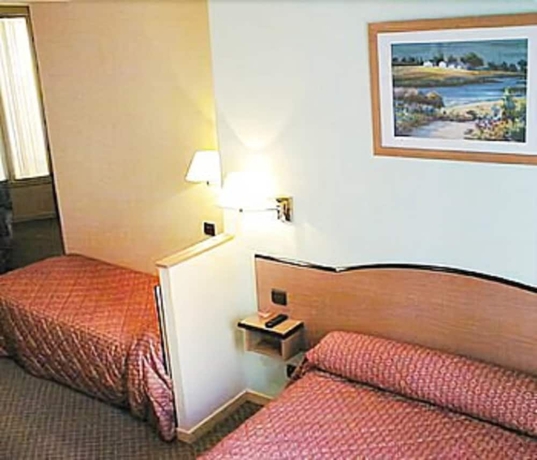 Imagen de la habitación del Hotel Ferney République. Foto 17