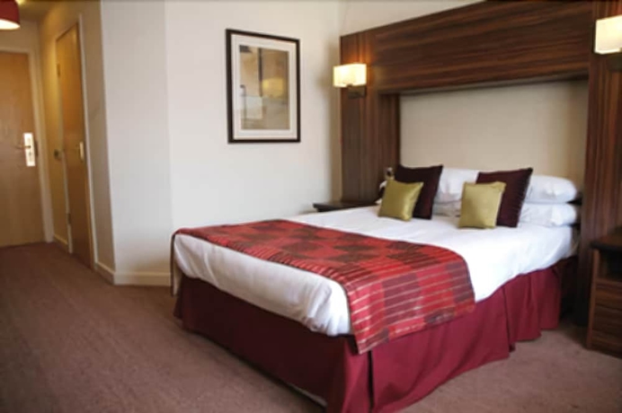 Imagen de la habitación del Hotel Fernhurst Lodge By Greene King Inns. Foto 10