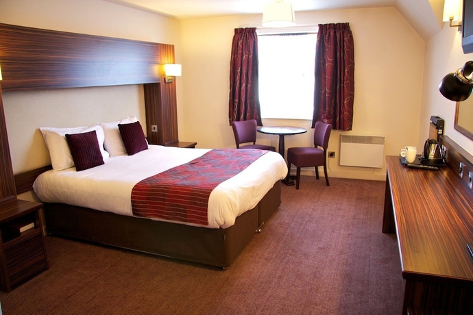 Imagen de la habitación del Hotel Fernhurst Lodge By Greene King Inns. Foto 13