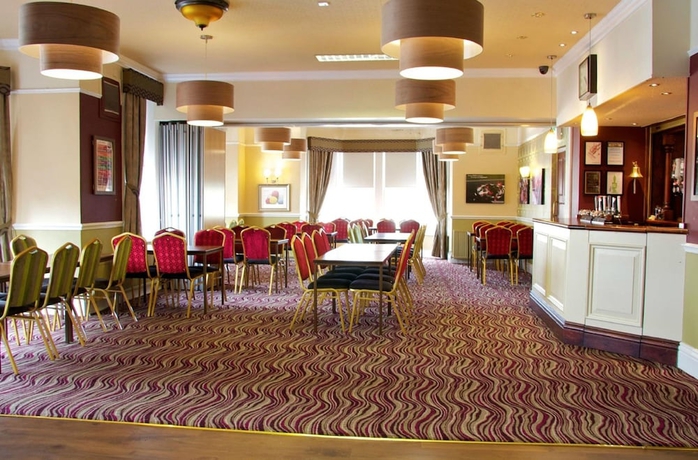 Imagen de los interiores del Hotel Fernhurst Lodge By Greene King Inns. Foto 19