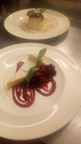 Imagen del bar/restaurante del Hotel Ferns Farm and Palms Leisure Club. Foto 5