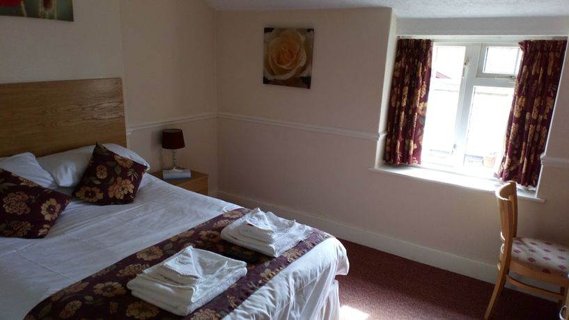 Imagen de la habitación del Hotel Ferns Farm and Palms Leisure Club. Foto 12