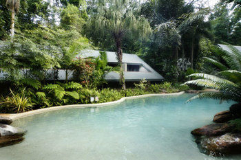 Imagen de los exteriores del Hotel Ferntree Rainforest Lodge. Foto 12