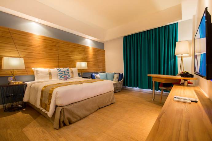 Imagen de la habitación del Hotel Ferra And Garden Suites. Foto 2