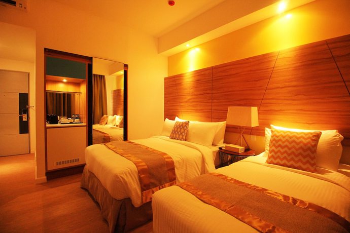 Imagen de la habitación del Hotel Ferra And Garden Suites. Foto 17