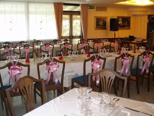 Imagen del bar/restaurante del Hotel Ferranti. Foto 2