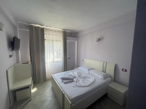 Imagen de la habitación del Hotel Ferrara, Bashkia Durr&euml;s. Foto 18