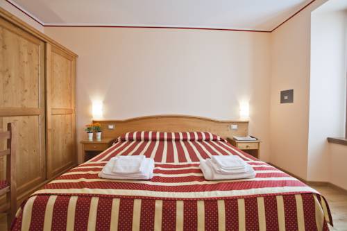 Imagen de la habitación del Hotel Ferrari, Castione Della Presolana. Foto 2