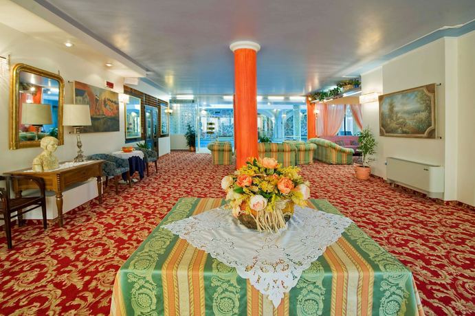Imagen de los interiores del Hotel Ferrari, Salsominore. Foto 19