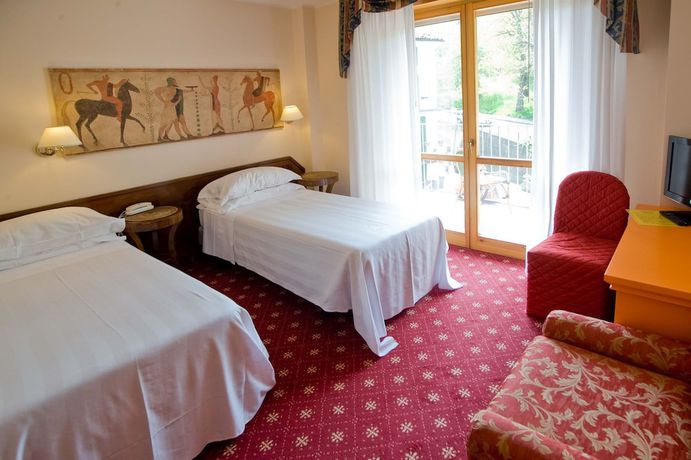 Imagen de la habitación del Hotel Ferrari, Salsominore. Foto 10