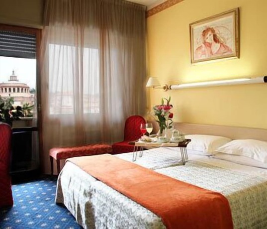 Imagen de la habitación del Hotel Ferrari, Salsominore. Foto 11