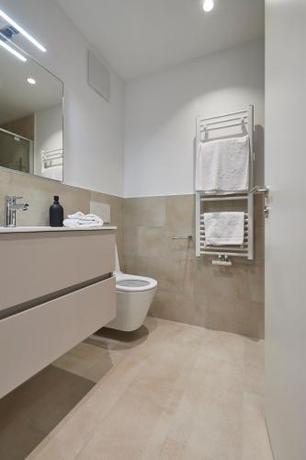 Imagen de la habitación del Hotel Ferrari Tower. Foto 13