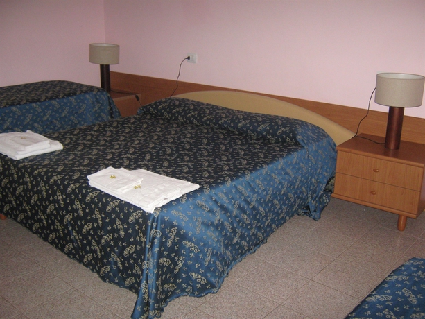 Imagen de la habitación del Hotel Ferraro. Foto 5