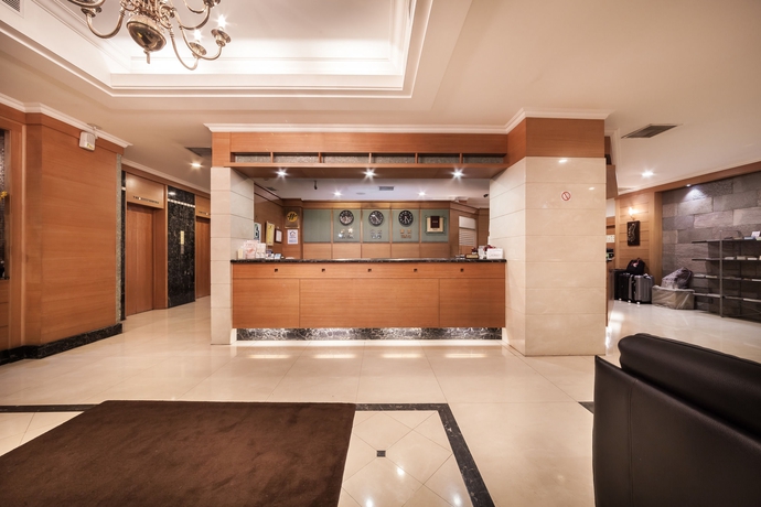 Imagen de los interiores del Hotel Ferrary. Foto 16