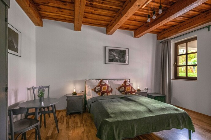 Imagen de la habitación del Hotel Ferrata Guesthouse. Foto 17