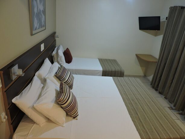 Imagen general del Hotel Ferraz. Foto 10