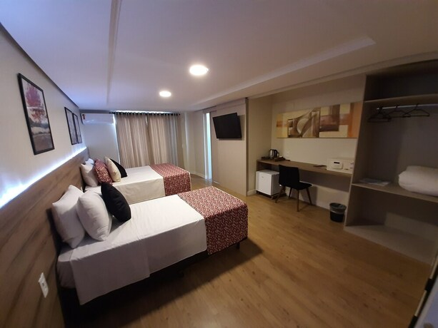 Imagen de la habitación del Hotel Ferraz. Foto 12
