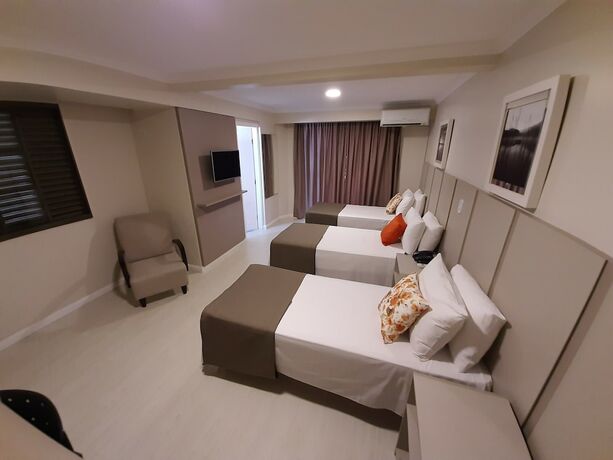 Imagen de la habitación del Hotel Ferraz. Foto 13