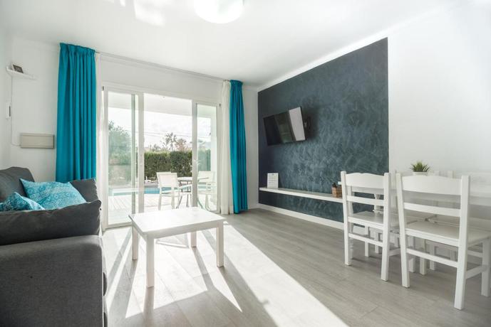 Imagen de la habitación del Hotel Ferrera Beach Suites and Apartments. Foto 3